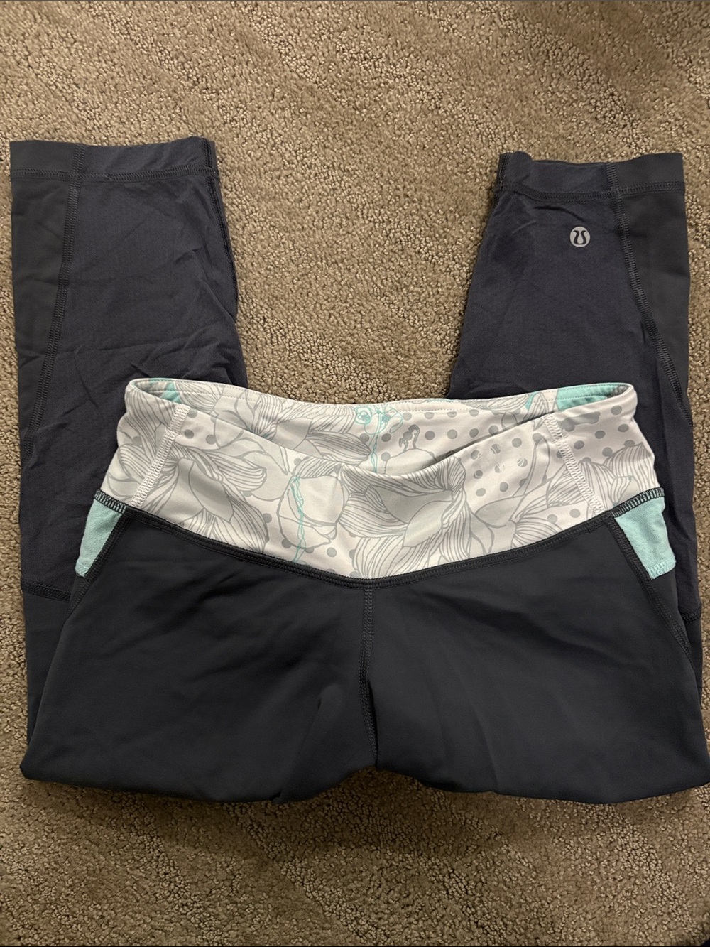 lululemon athletica greyLeggings with Floral Print Waistband and Mint Accents